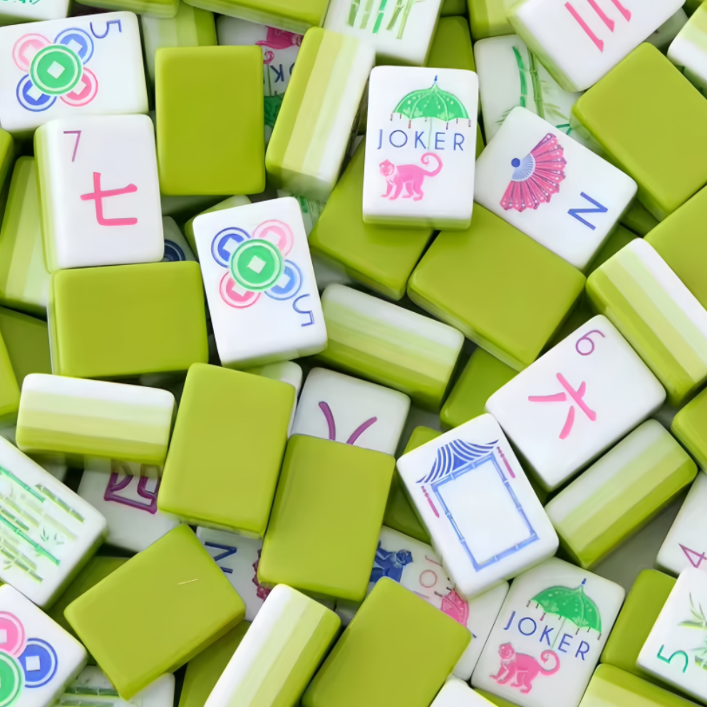 Lime Spritz Mahjong Set