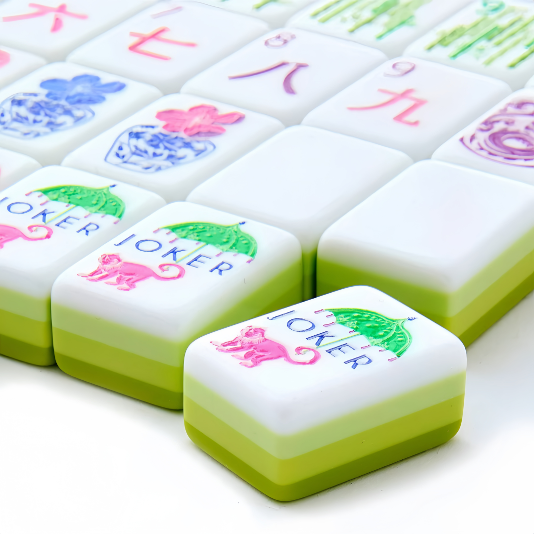 Lime Spritz Mahjong Set