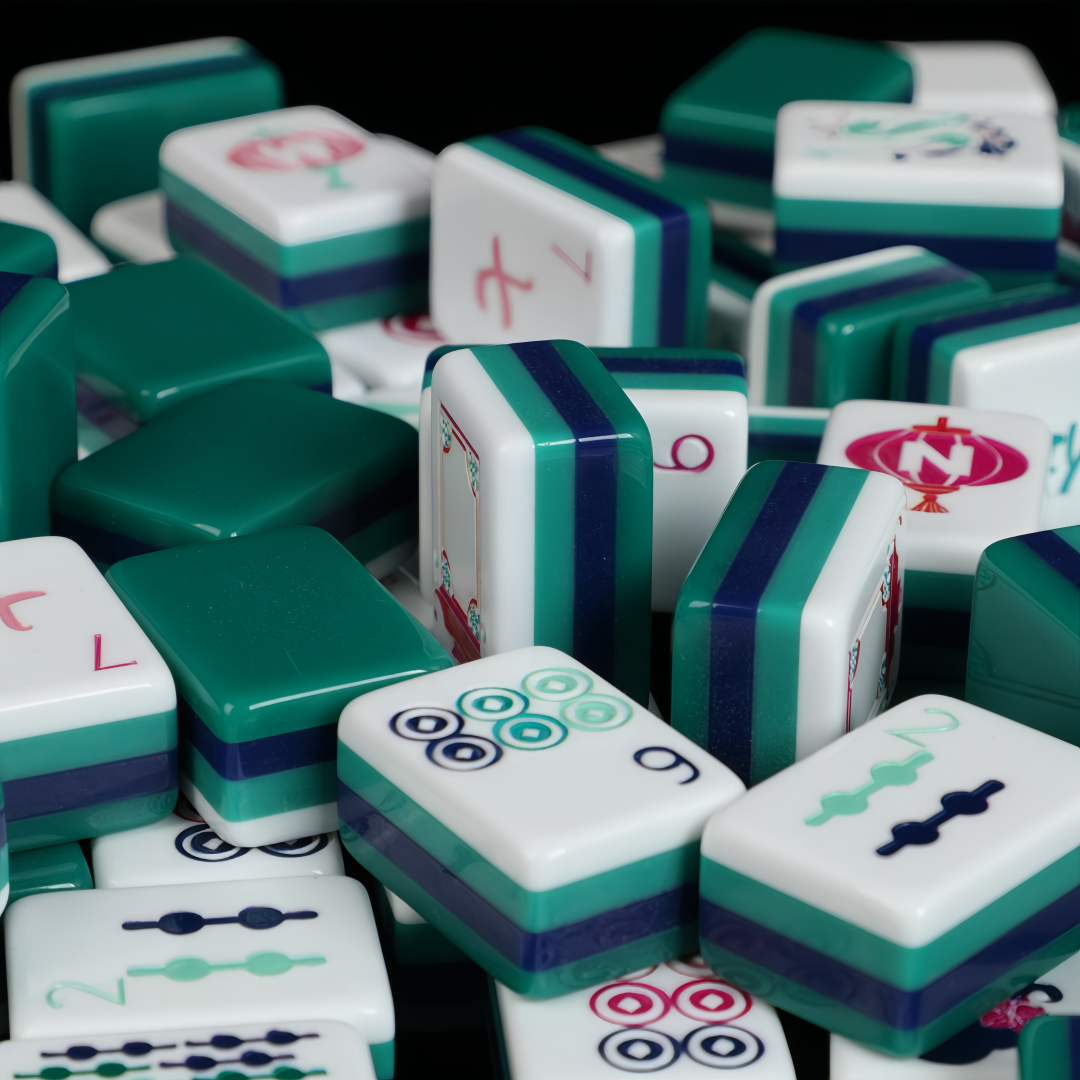 Emerald Garden Mahjong Set