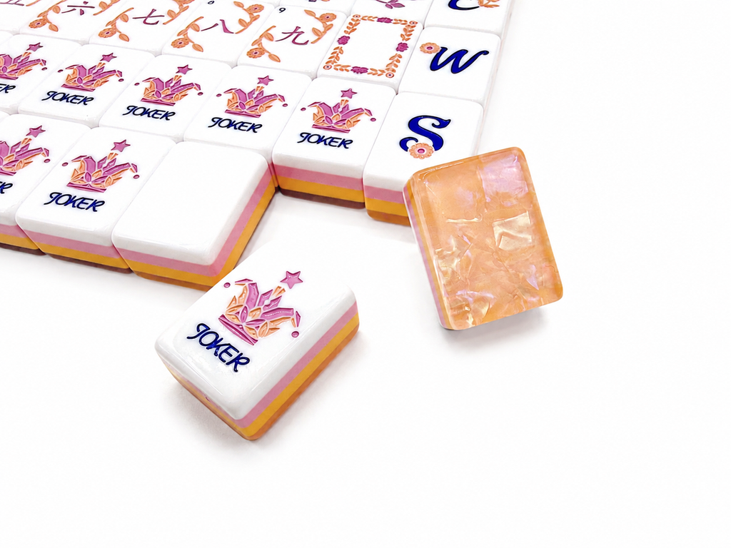 Mahj & Marlowe Amber Glow Mahjong Set