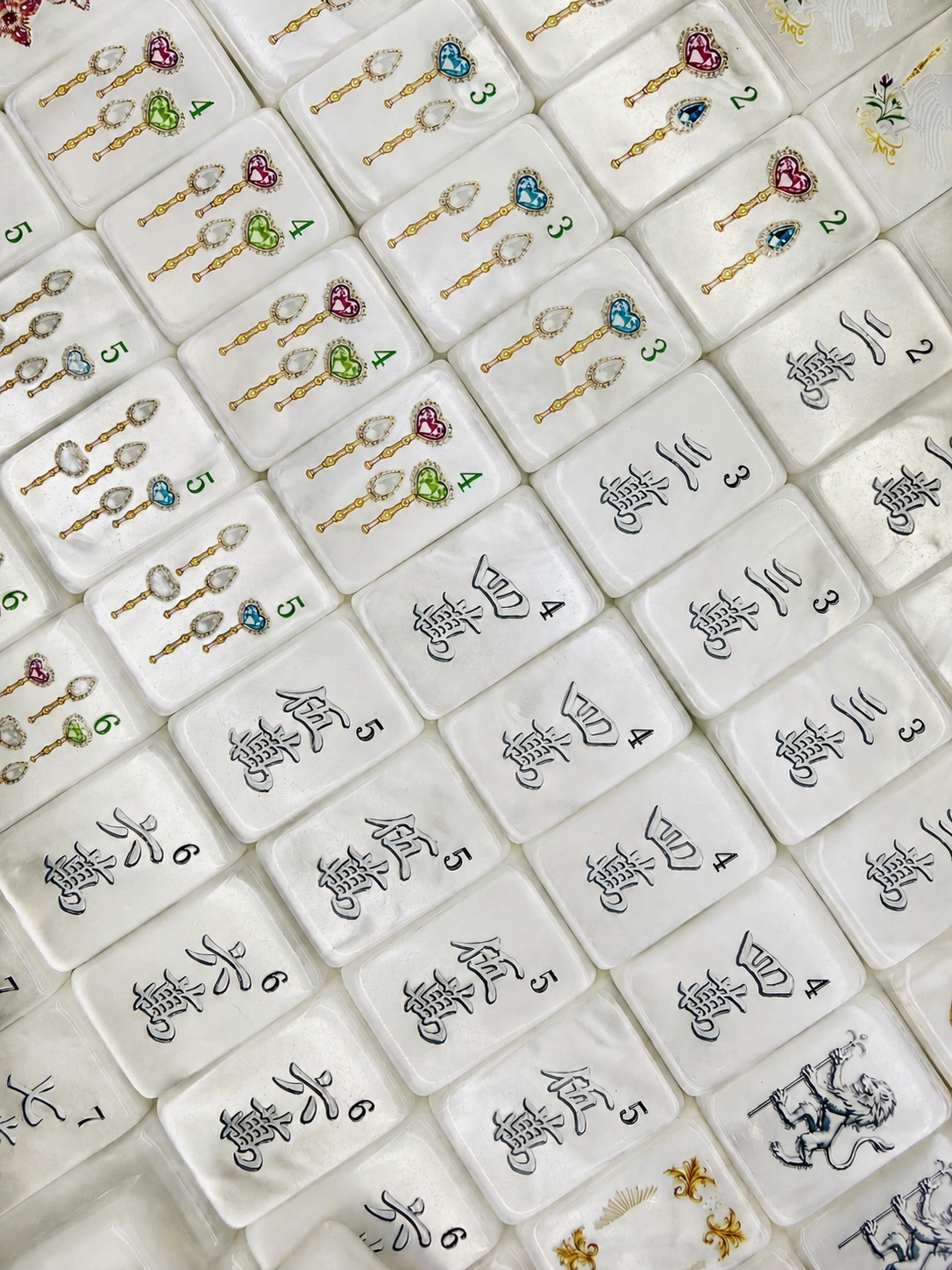 Mother of Pearl Slim Mahjong Set