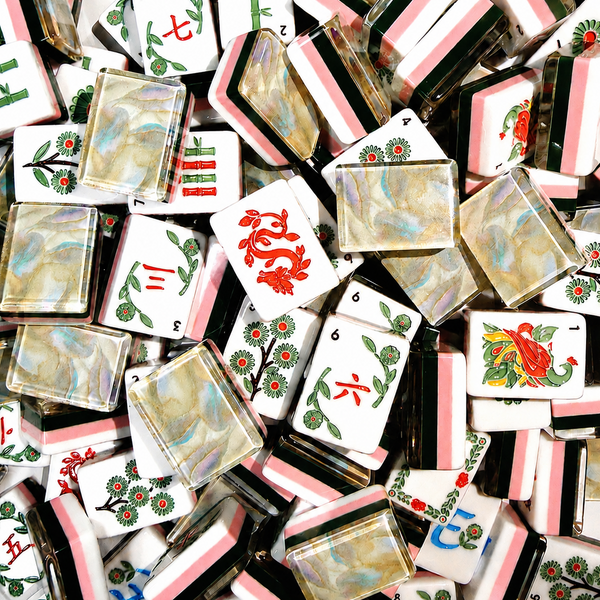 Mahj & Marlowe Pearl Mahjong Set